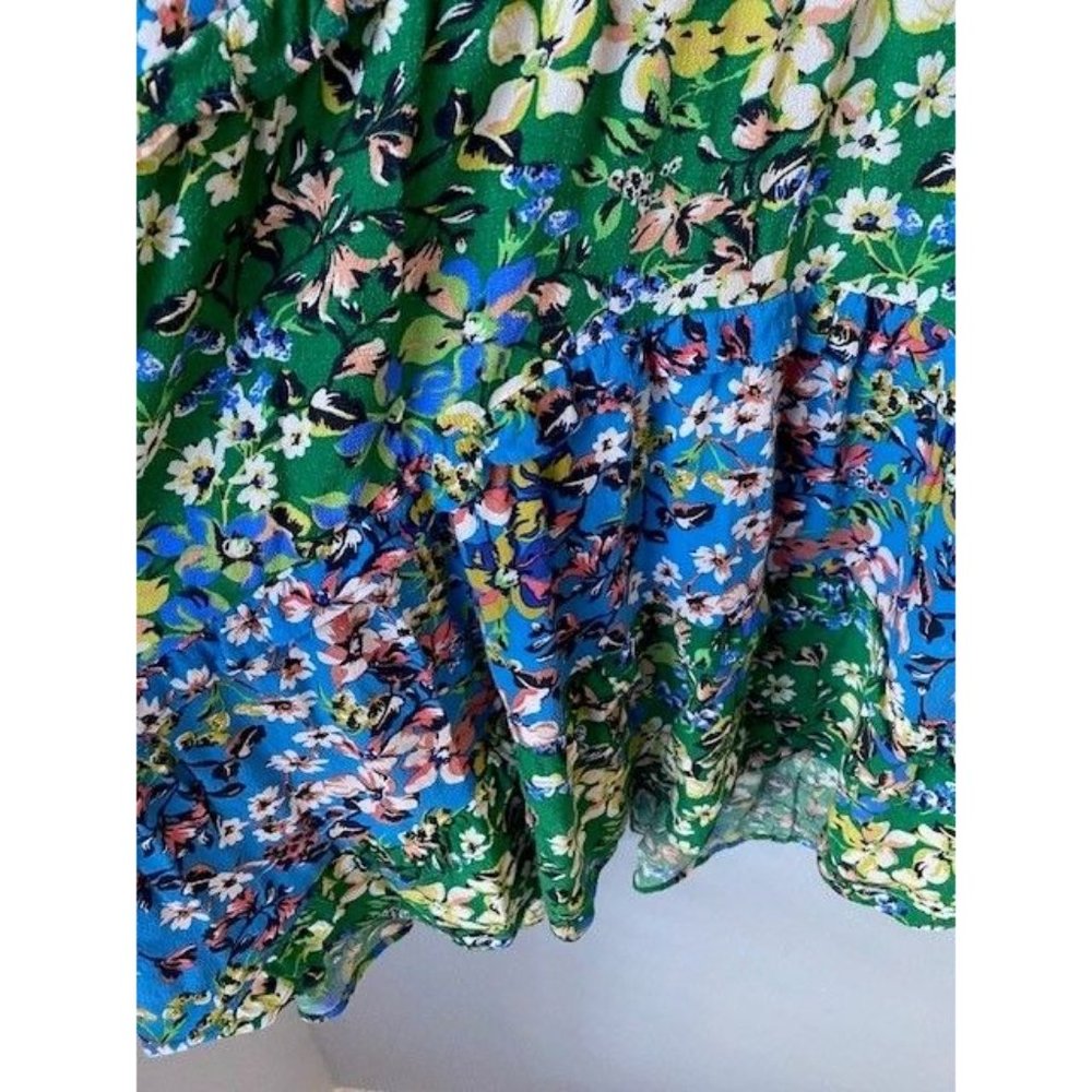 Floral V-Neck Ruffle Dress - Picture 3 of 5